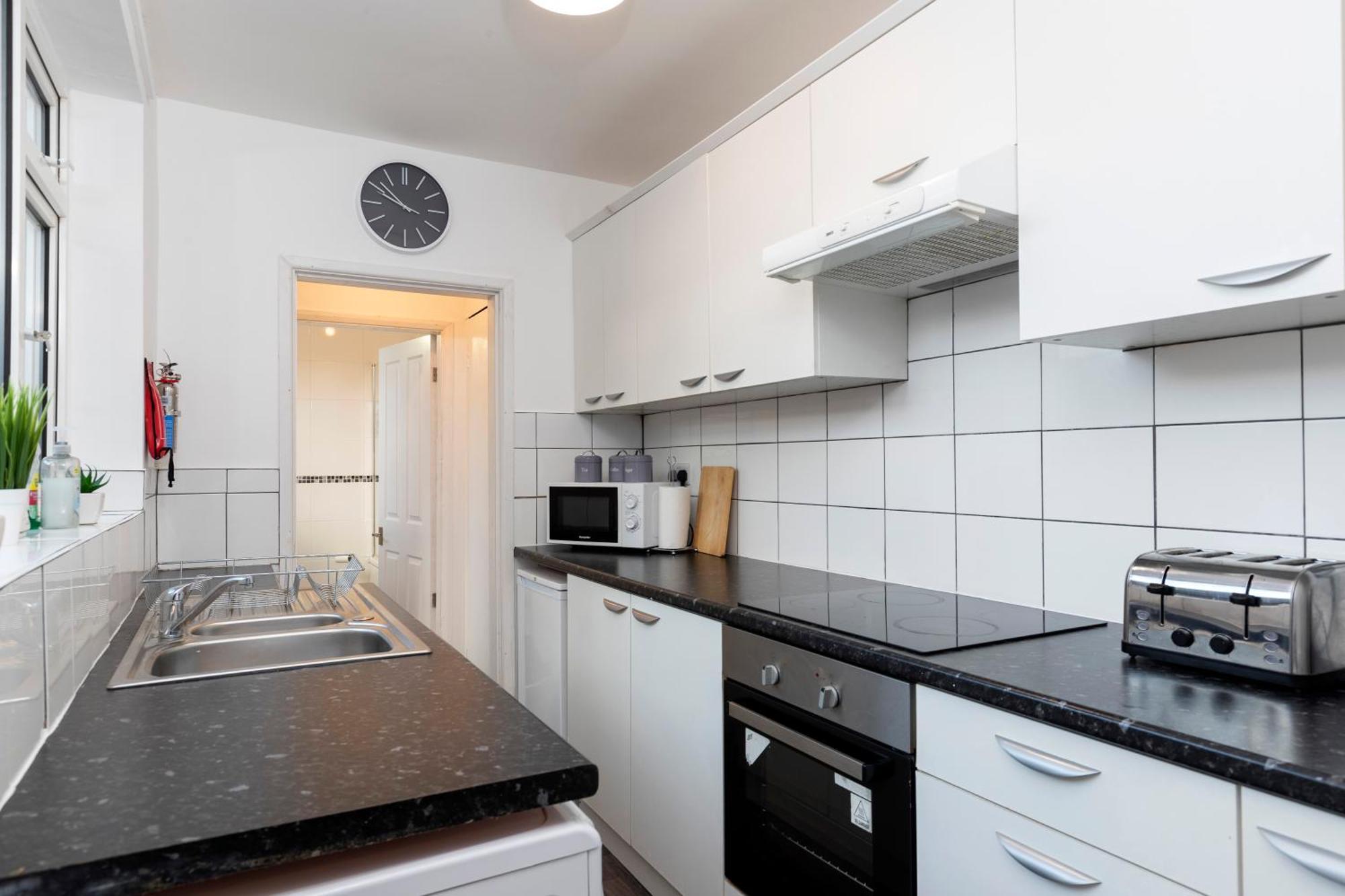 Quiet And Comfy House With 2 Bedrooms And 2 Bathrooms Super Fast Wifi And Crisp Hotel Standard White Linen Hosted By Our Home Short Stays Darlington  Eksteriør billede